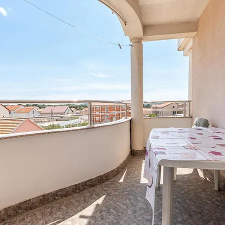 Apartament In With Wifi *