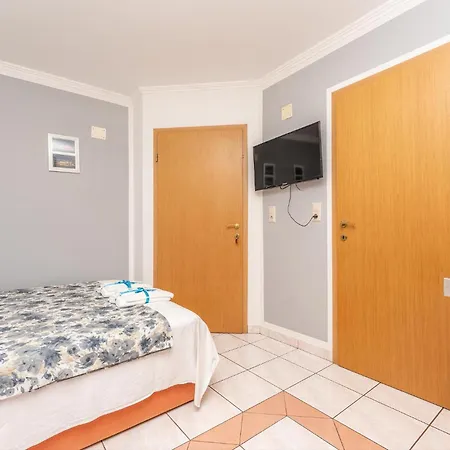 Stunning In ビオグラード・ナ・モル